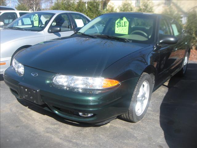 Oldsmobile Alero 2003 photo 1