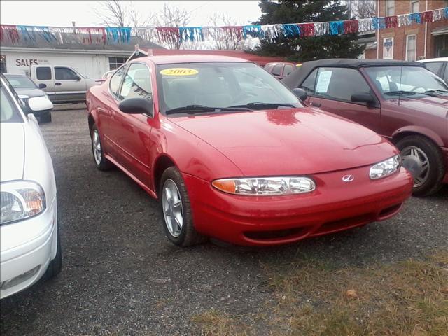 Oldsmobile Alero 2003 photo 2