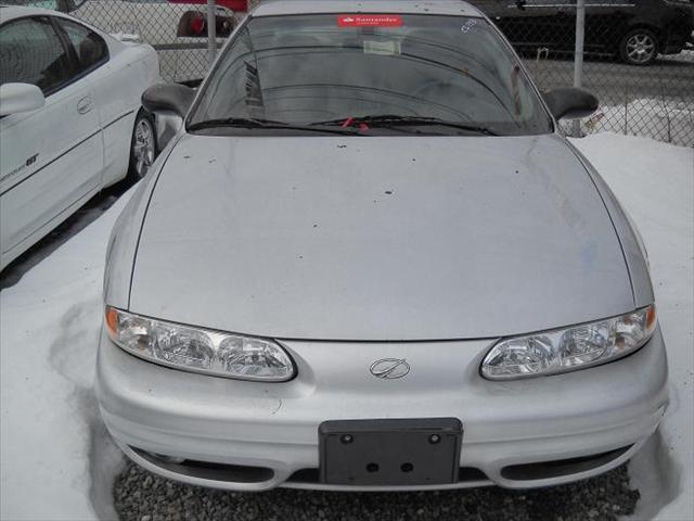 Oldsmobile Alero 2003 photo 1