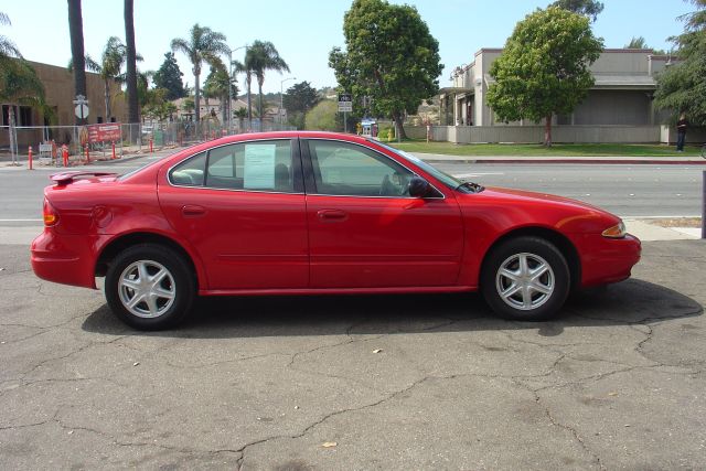 Oldsmobile Alero 2003 photo 3