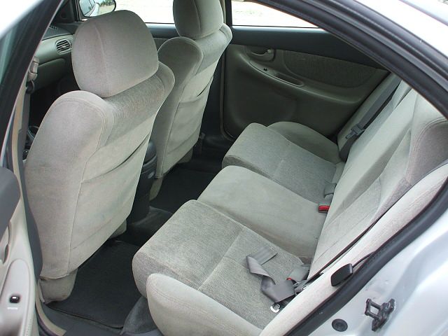 Oldsmobile Alero 2003 photo 11