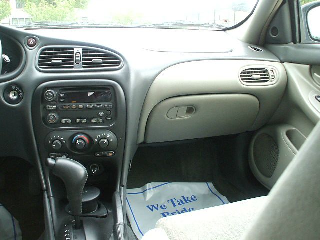 Oldsmobile Alero 2003 photo 14