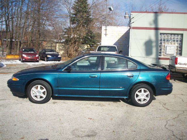 Oldsmobile Alero 2003 photo 3