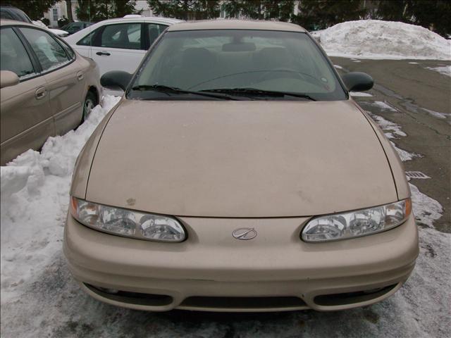 Oldsmobile Alero 2003 photo 1