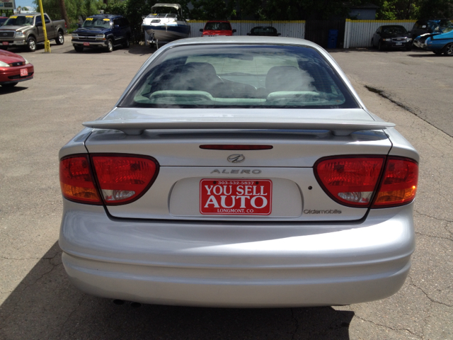 Oldsmobile Alero 2004 photo 2