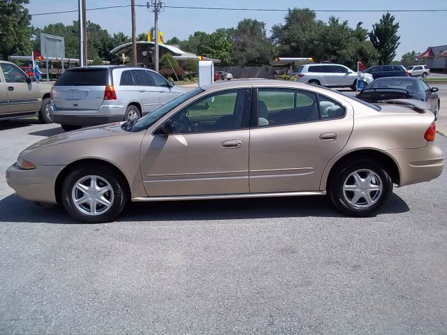 Oldsmobile Alero 2004 photo 3