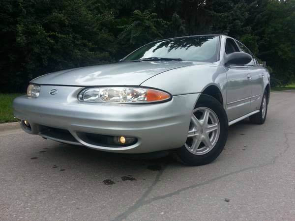 Oldsmobile Alero 2004 photo 4