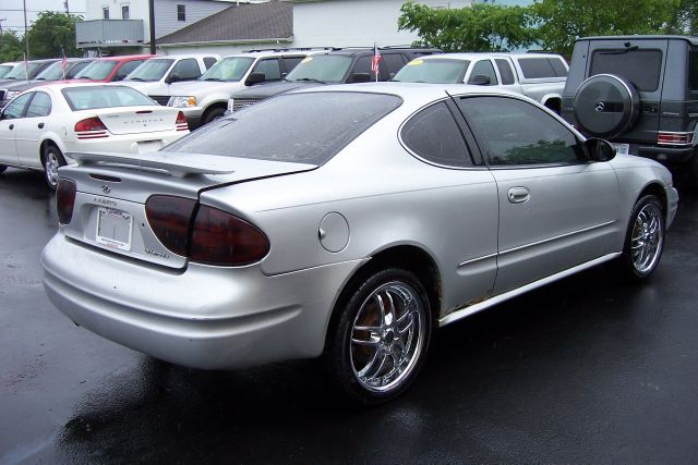 Oldsmobile Alero 2004 photo 5