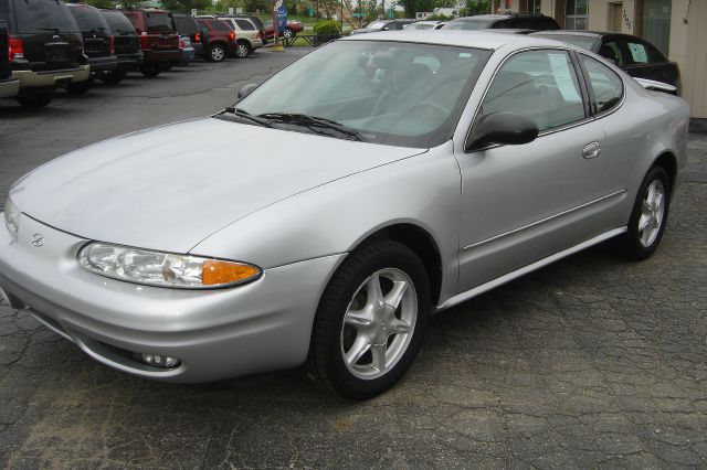 Oldsmobile Alero 2004 photo 4