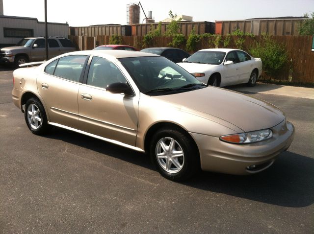 Oldsmobile Alero 2004 photo 3