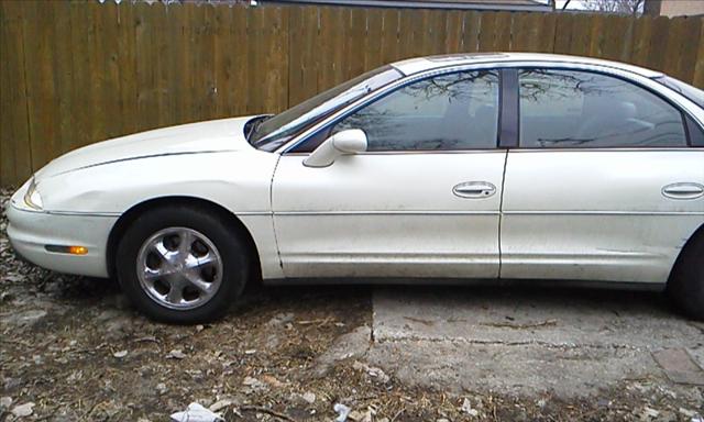 Oldsmobile Aurora 1998 photo 1