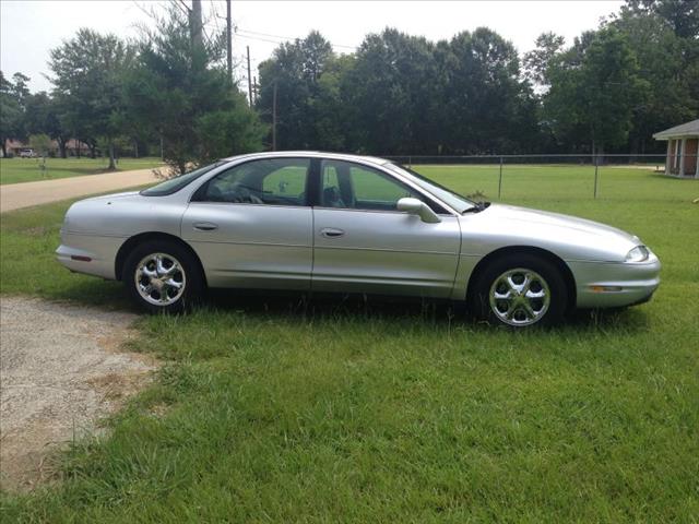 Oldsmobile Aurora 1999 photo 1