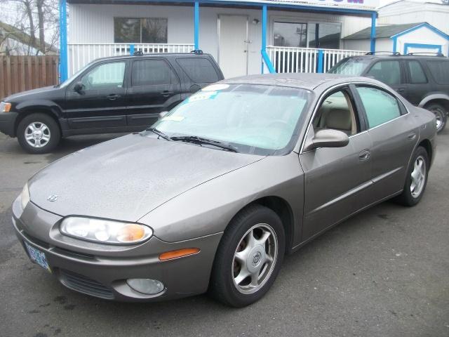 Oldsmobile Aurora 2001 photo 0