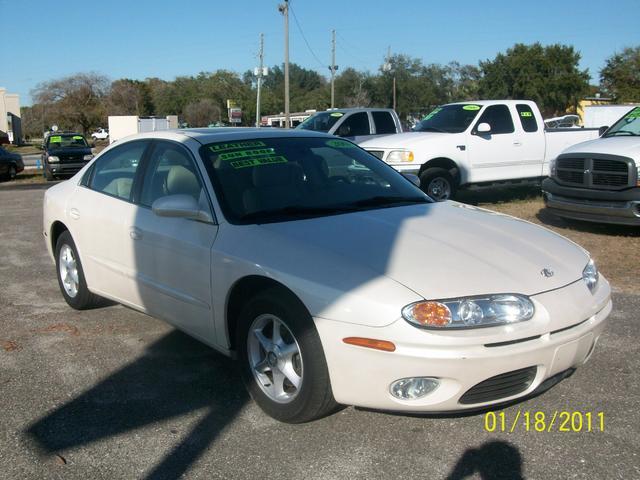 Oldsmobile Aurora 2001 photo 1