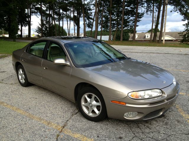 Oldsmobile Aurora 2001 photo 1