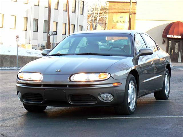 Oldsmobile Aurora 2001 photo 2