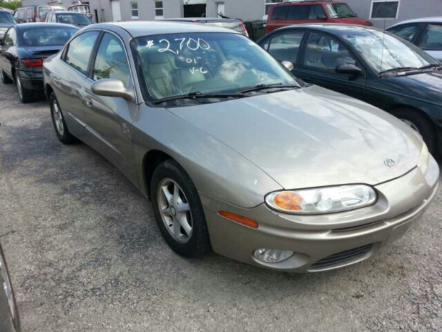 Oldsmobile Aurora 2001 photo 2