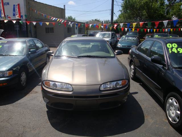 Oldsmobile Aurora 2001 photo 1