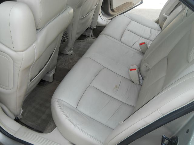 Oldsmobile Aurora 2001 photo 1