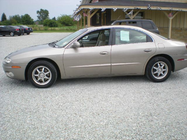 Oldsmobile Aurora 2001 photo 1