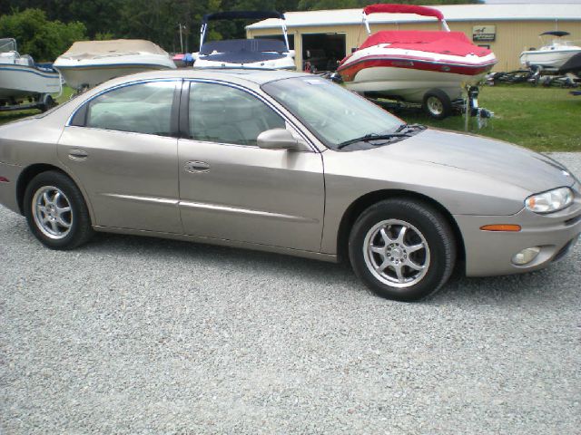 Oldsmobile Aurora 2001 photo 3