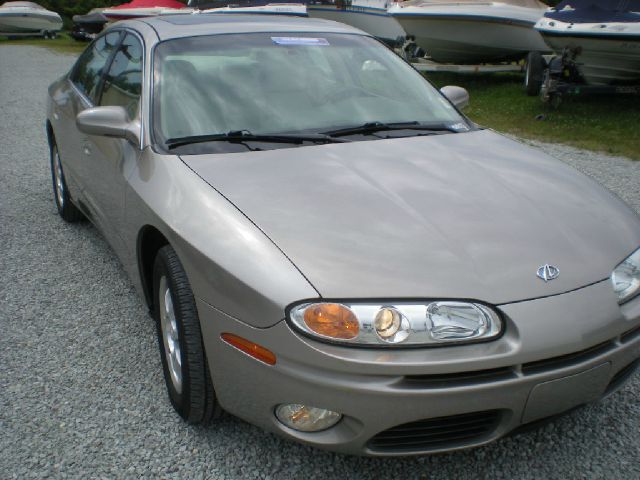 Oldsmobile Aurora 2001 photo 4