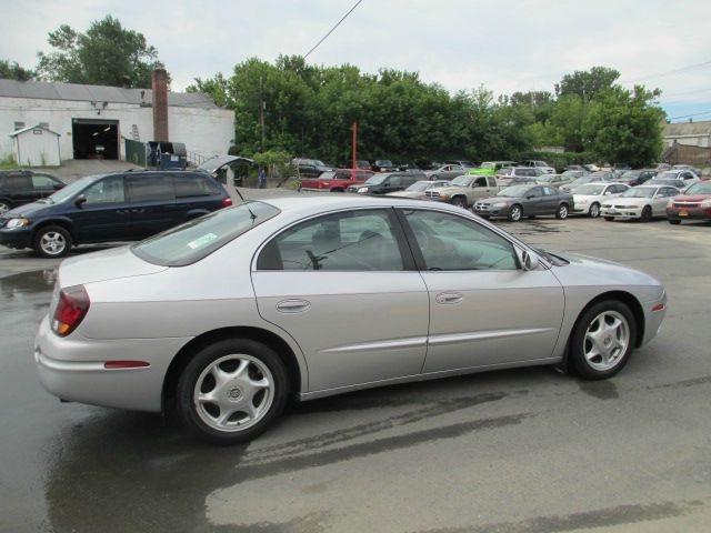 Oldsmobile Aurora 2001 photo 4