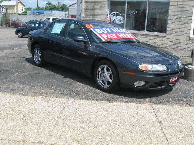 Oldsmobile Aurora 2001 photo 2