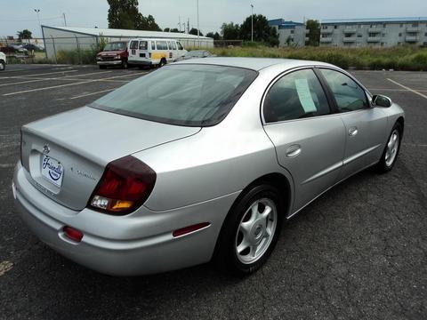 Oldsmobile Aurora 2001 photo 2