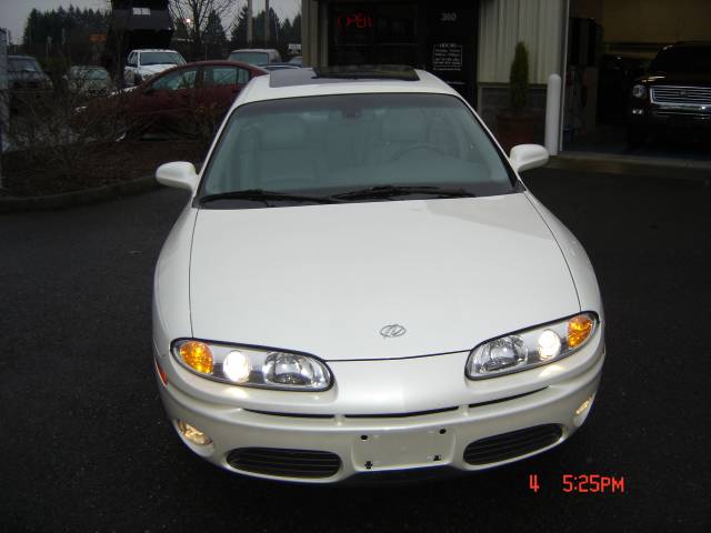 Oldsmobile Aurora 2001 photo 1