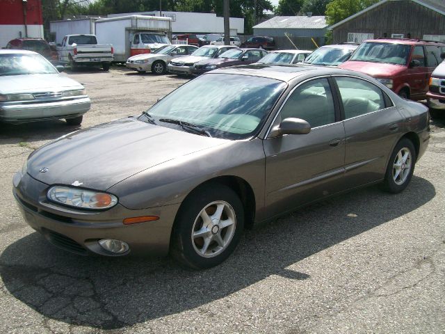 Oldsmobile Aurora 2001 photo 2