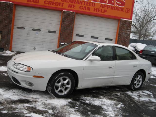 Oldsmobile Aurora 2001 photo 2