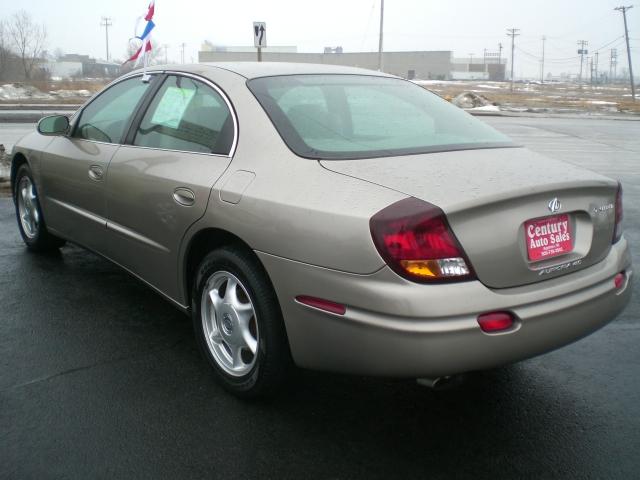 Oldsmobile Aurora 2001 photo 1