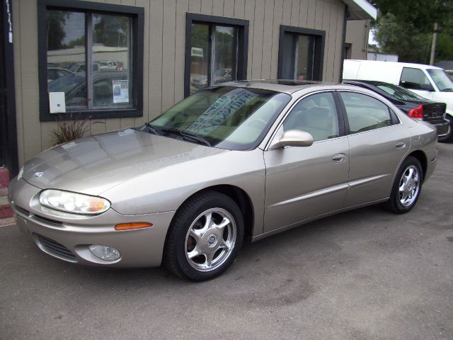 Oldsmobile Aurora 2001 photo 4