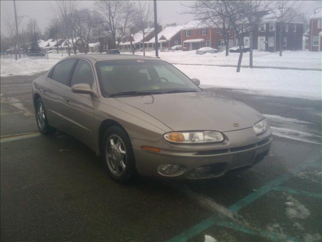 Oldsmobile Aurora 2001 photo 1