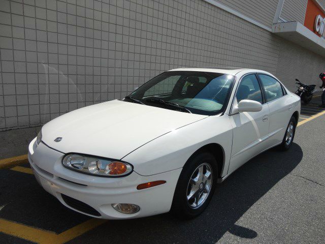 Oldsmobile Aurora 2001 photo 3