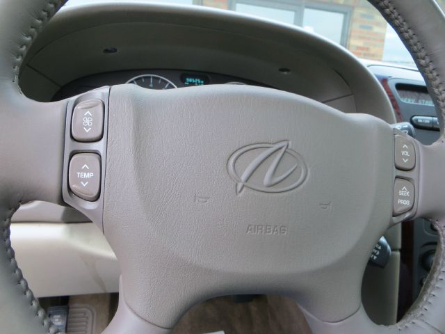 Oldsmobile Aurora 2001 photo 2