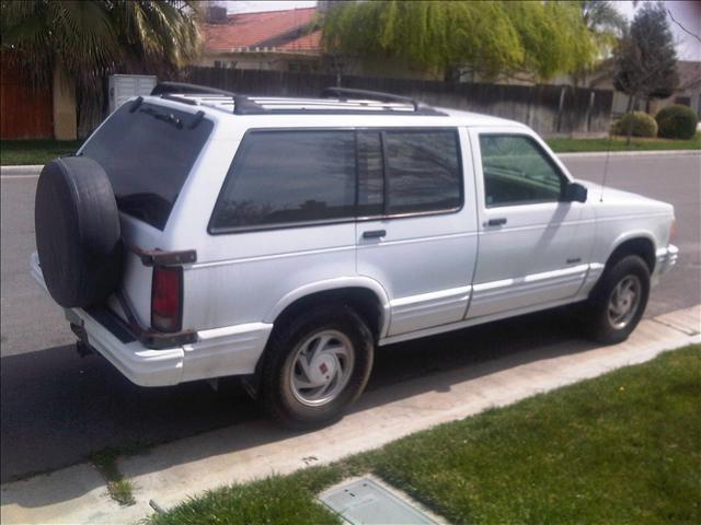 Oldsmobile Bravada 1994 photo 1