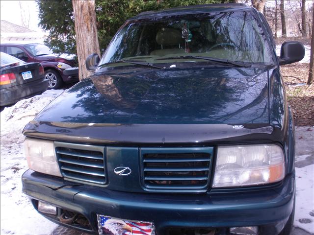 Oldsmobile Bravada 1998 photo 2