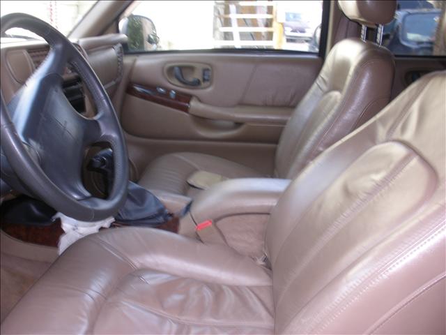 Oldsmobile Bravada 1998 photo 4