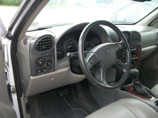 Oldsmobile Bravada 2002 photo 1