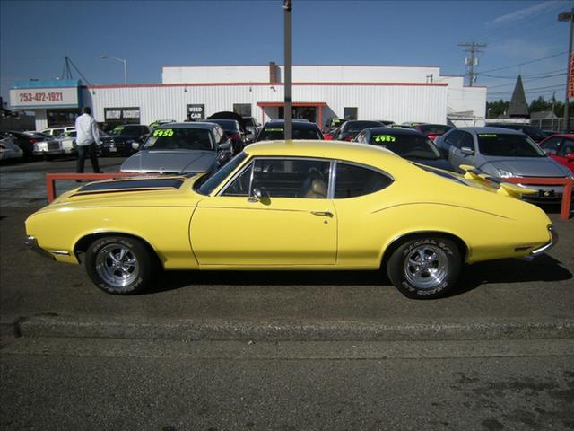 Oldsmobile CUTLASS 1970 photo 2