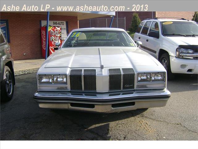 Oldsmobile CUTLASS 1976 photo 4