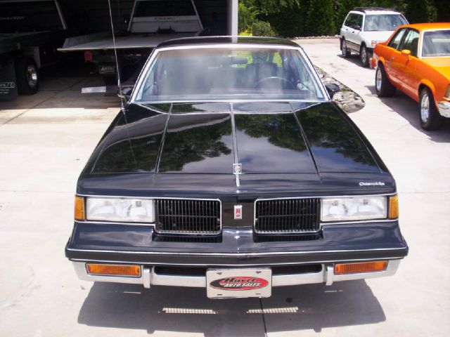 Oldsmobile CUTLASS 1987 photo 1