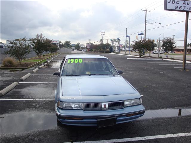 Oldsmobile Cutlass Ciera 1992 photo 2