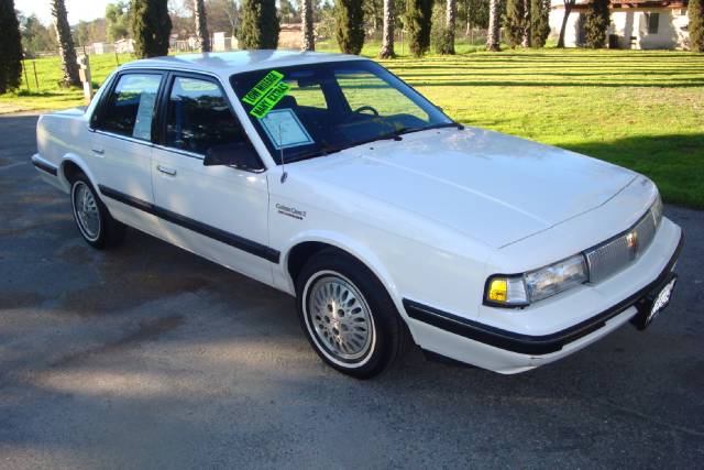 Oldsmobile Cutlass Ciera 1992 photo 4