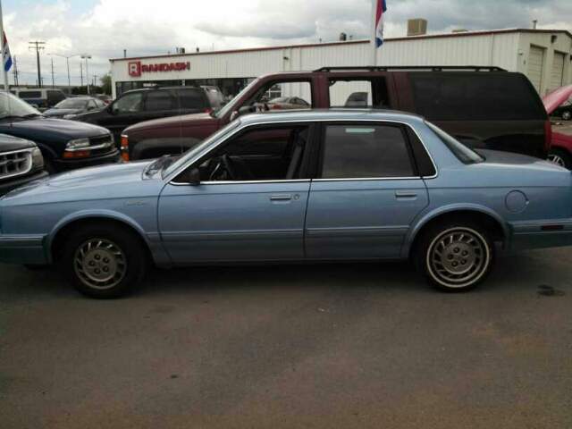 Oldsmobile Cutlass Ciera 1993 photo 2