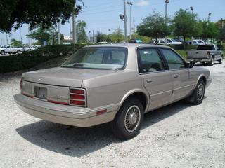 Oldsmobile Cutlass Ciera 1996 photo 1