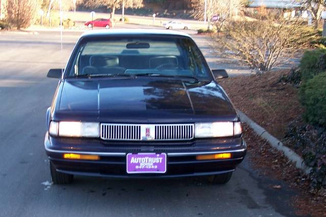 Oldsmobile Cutlass Ciera LS S Sedan