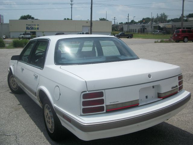 Oldsmobile Cutlass Ciera 1996 photo 3